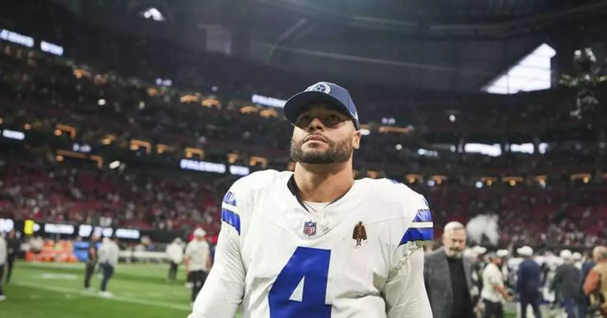 Cowboys QB Dak Prescott has a hamstring tear and surgery is an option, AP source says