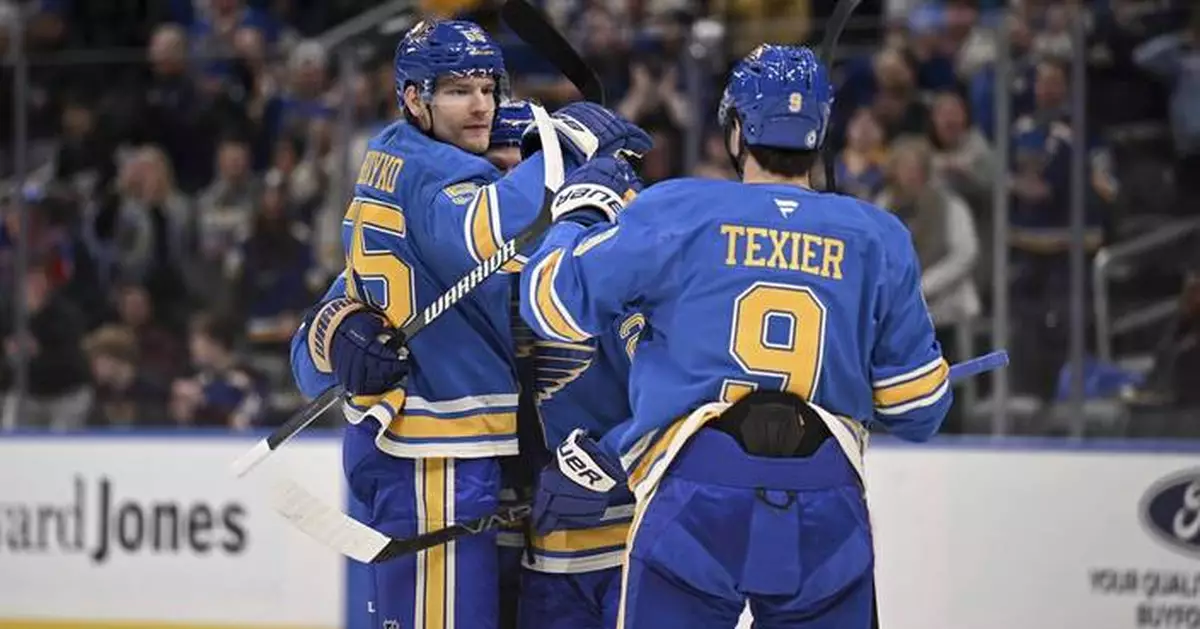 Parayko scores twice, Broberg hurt as Blues beat Maple Leafs 4-2 in Berube's return to St. Louis