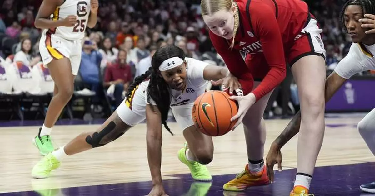 Te-Hina Paopao scores 23 points as No. 1 South Carolina holds off NC State 71-57 at Ally Tipoff