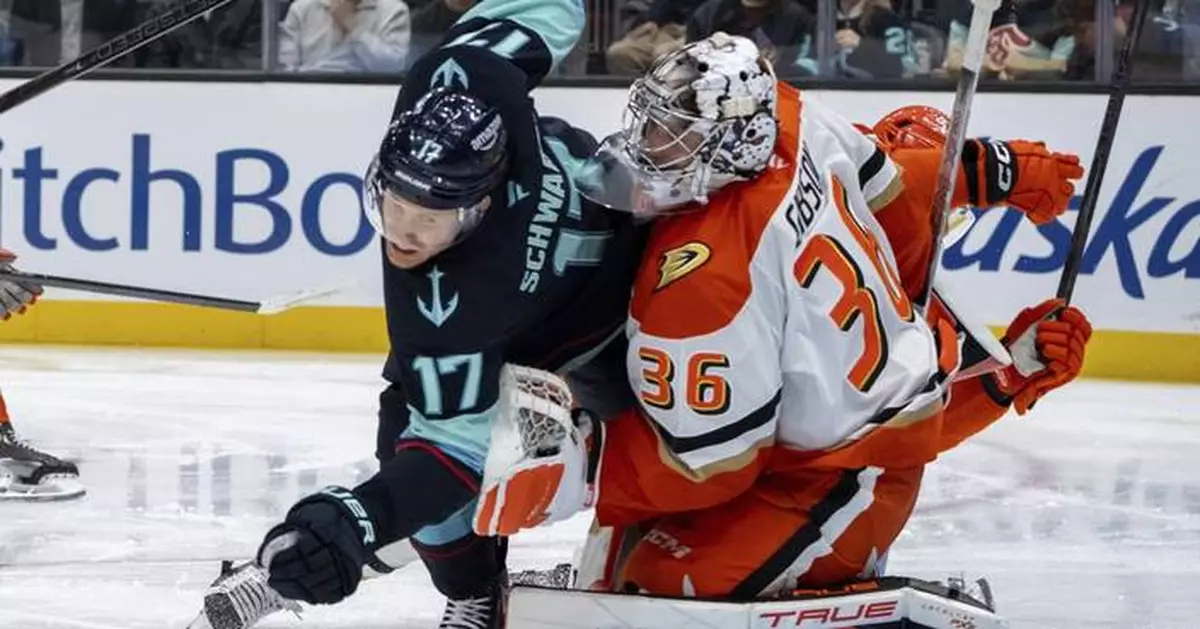 Gibson stops 42 shots as the Ducks beat the Kraken 5-2