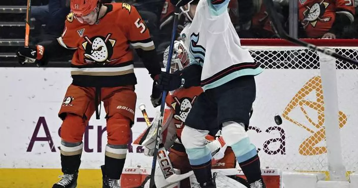 Early third-period goals help Kraken extend dominance over Ducks