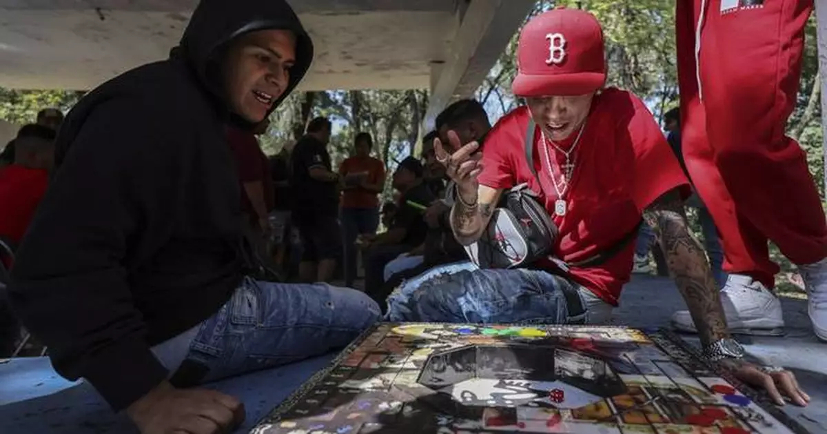 A board game born in Mexican prisons is bringing together people from all walks of life