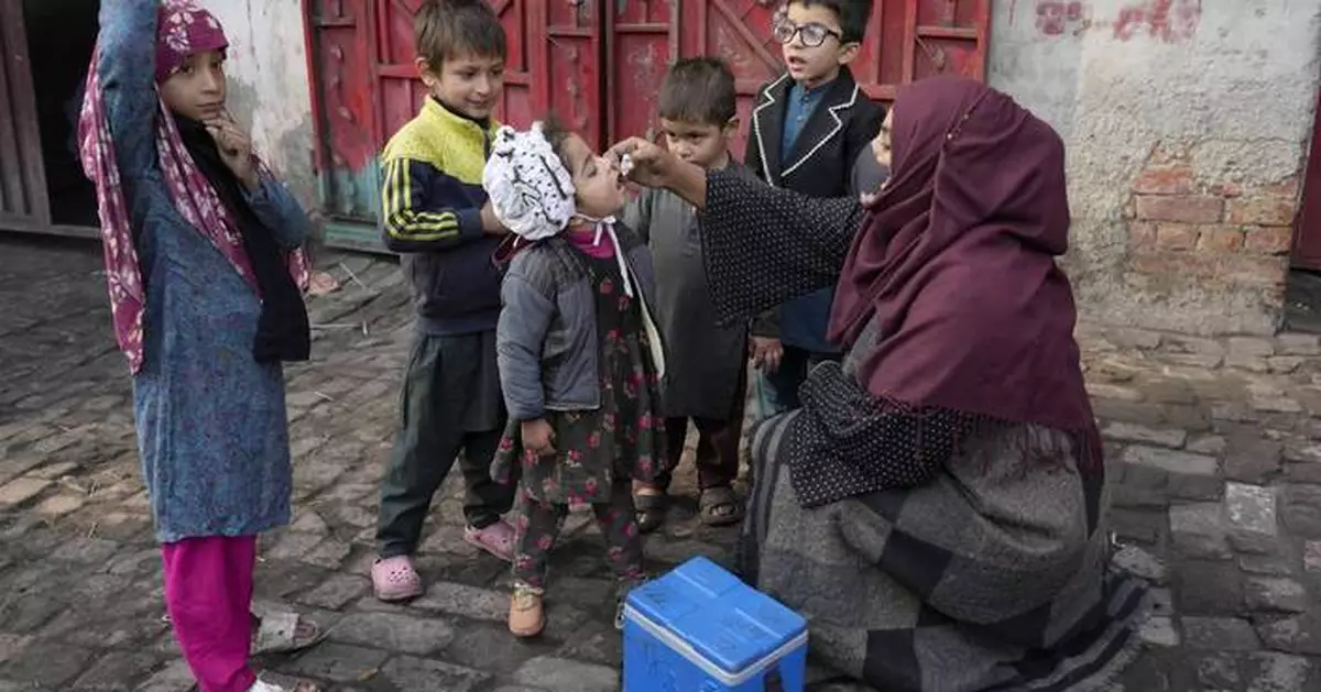 Pakistan postpones polio vaccination drive in southwest after health workers boycotted it