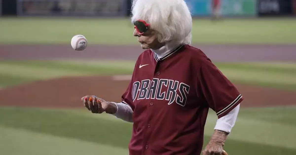 New women's baseball league names 97-year-old AAGPBL alum honorary chair on advisory board