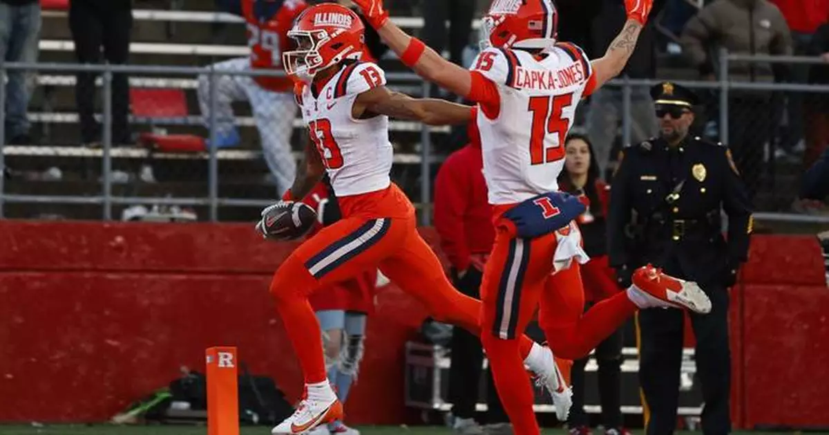 With big goals in reach, No. 22 Illinois looks to take out Northwestern at Wrigley Field