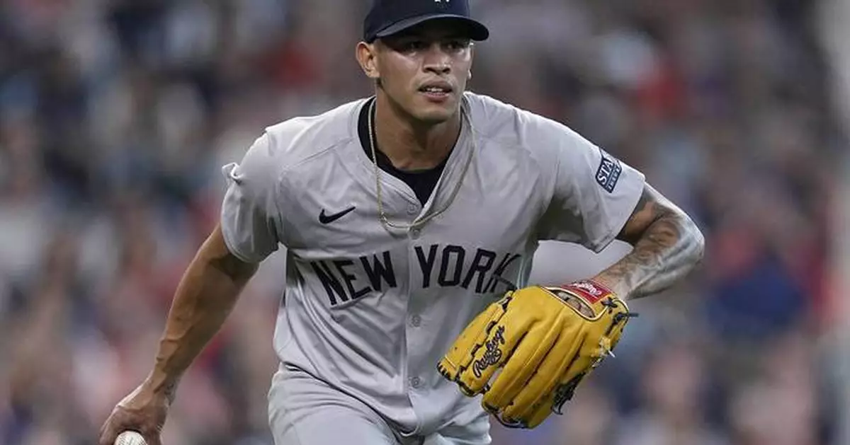 Loáisiga guaranteed $5 million in 1-year deal with Yankees as he returns from Tommy John surgery