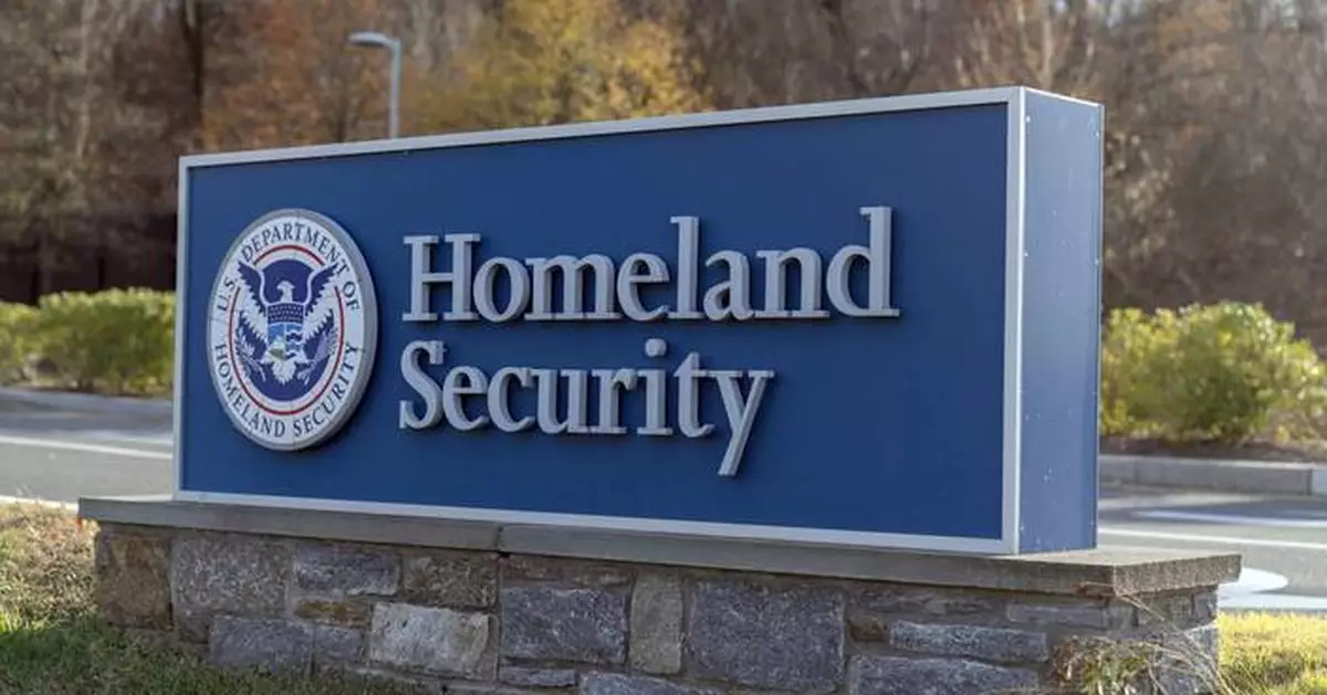 Homeland Security agent pleads not guilty to drug distribution conspiracy charge