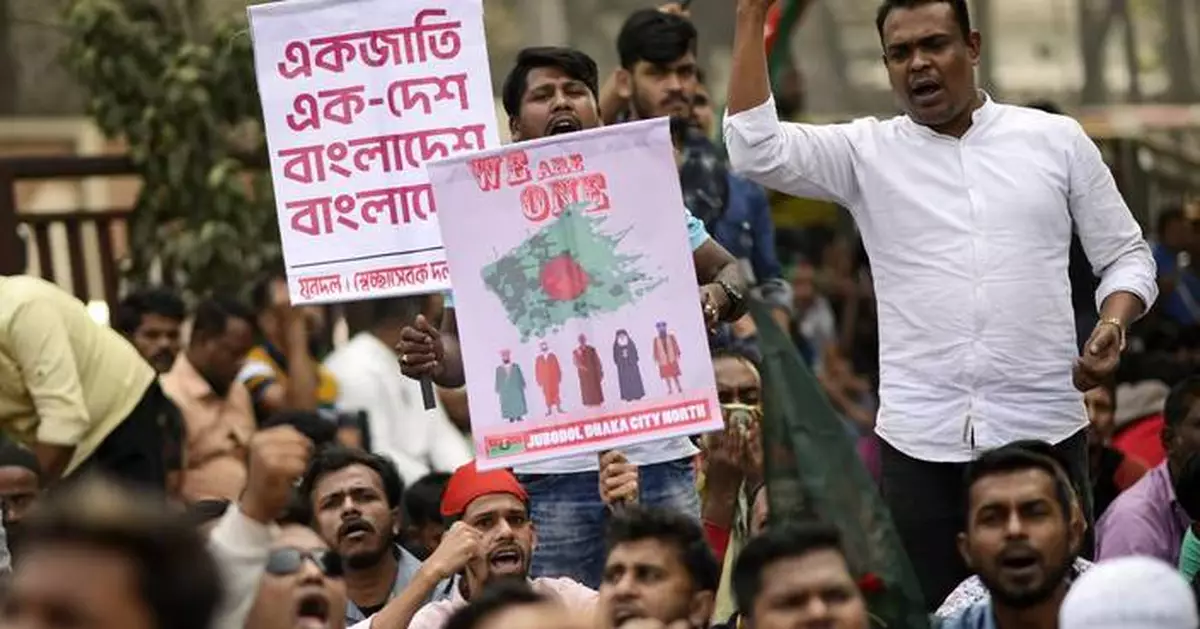 Bangladesh and India hold talks aimed at defusing escalating tensions