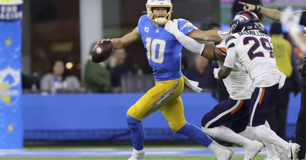 Justin Herbert passes for 2 touchdowns, Chargers score on free kick and rally past Broncos 34-27