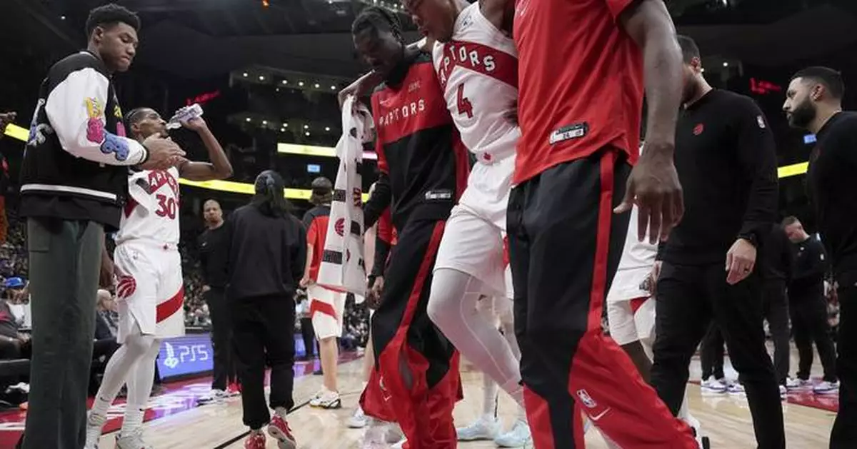 Raptors F Scottie Barnes leaves game against Knicks because of sprained right ankle