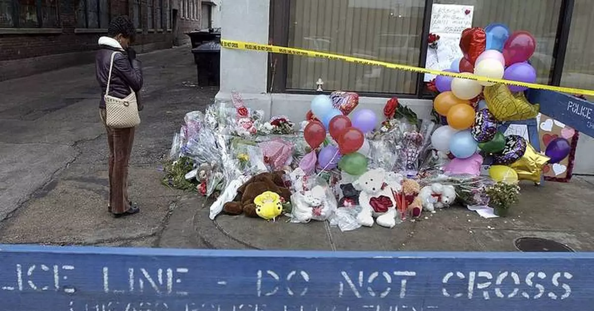 Demolition begins on former Chicago nightclub where stampede killed 21