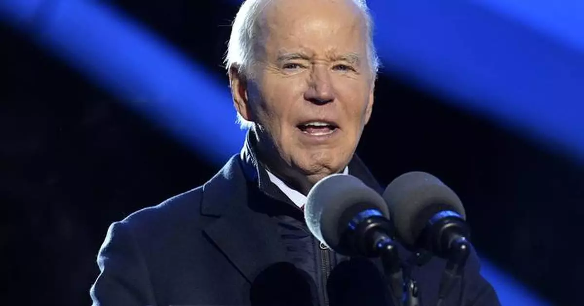 On pardons, Biden weighs whether to flex presidential powers in broad new ways