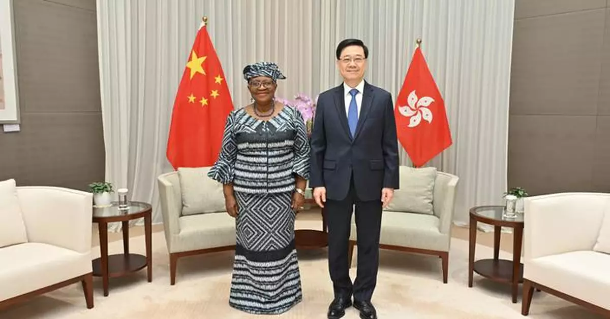 John Lee Discusses WTO Commitment and Trade Initiatives with Director-General Okonjo-Iweala in Hong Kong Meeting