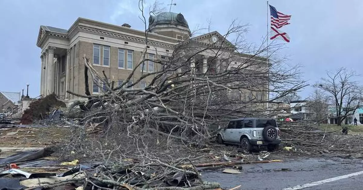 4 killed in a storm system that spawned tornadoes across the southern U.S.