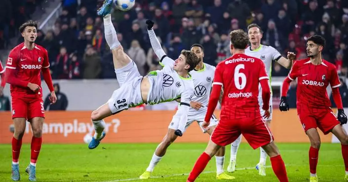 Freiburg survives late onslaught to beat Wolfsburg in Bundesliga thriller