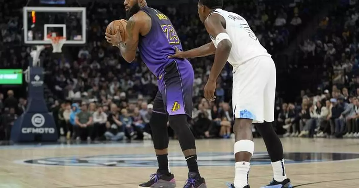 Timberwolves blow out Lakers 109-80 behind Randle, Gobert and tough defense