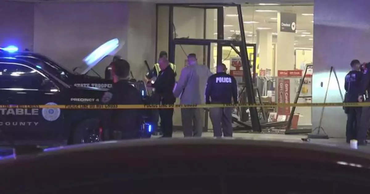 Pickup truck driver killed by police after driving through Texas mall and injuring 5