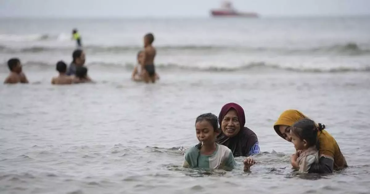 Indonesians mark 2 decades since the tragic tsunami that killed hundreds of thousands