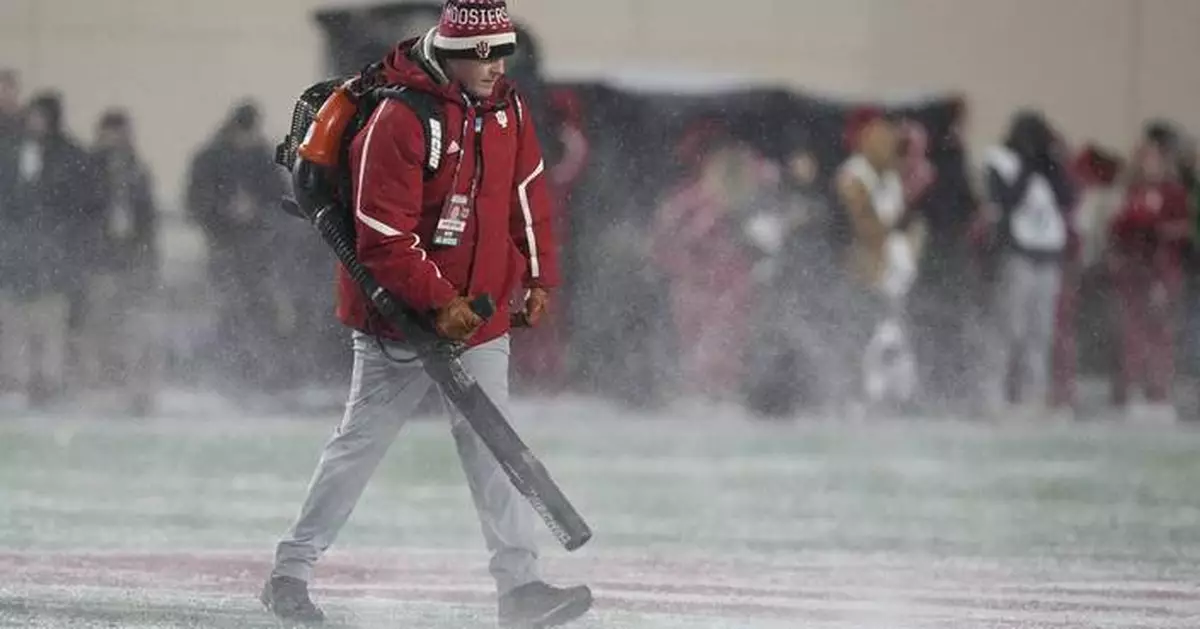 Brr! Winter adds an old-school challenge to the CFP. Visiting teams insist it's 'snow' problem