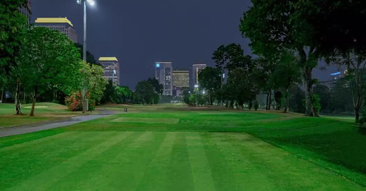 Senayan Golf Club Offers the Only Night Golf Experience in Jakarta