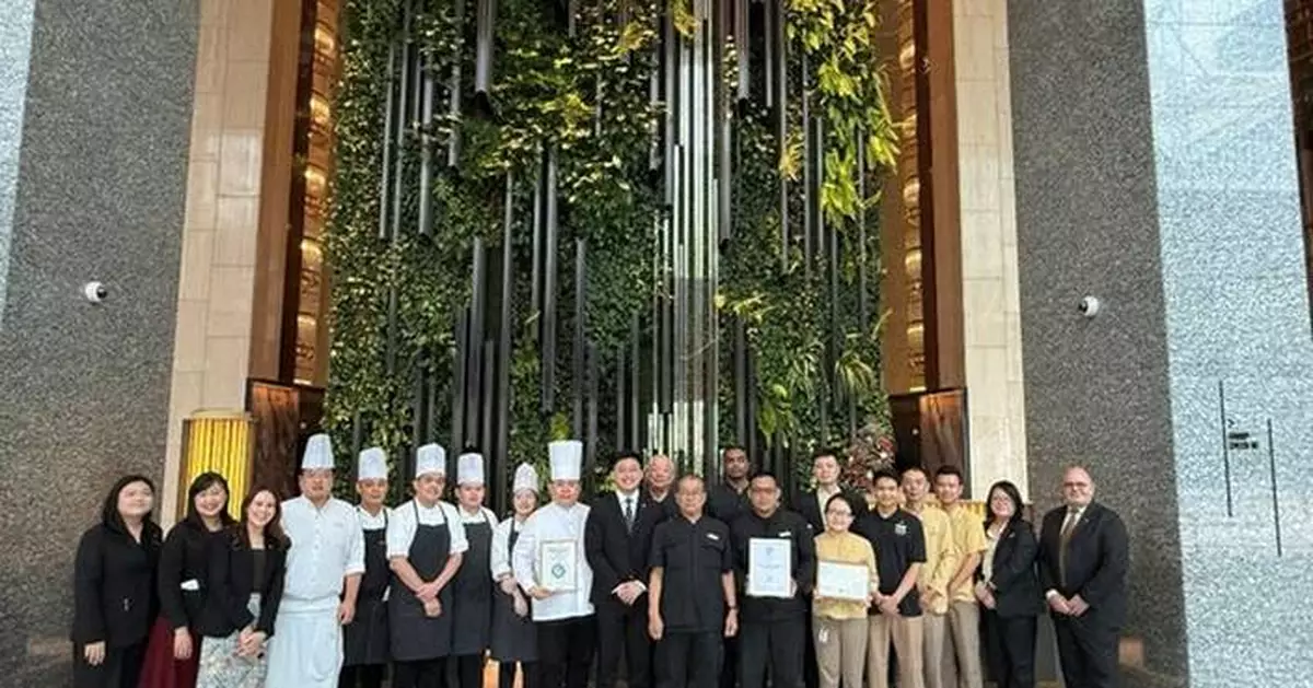 PARKROYAL COLLECTION MARINA BAY IS THE FIRST HOTEL IN SINGAPORE TO ATTAIN THREE PRESTIGIOUS SUSTAINABILITY CERTIFICATIONS