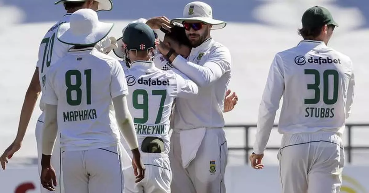 South Africa earns 7th successive test win after beating Pakistan by 10 wickets at Newlands