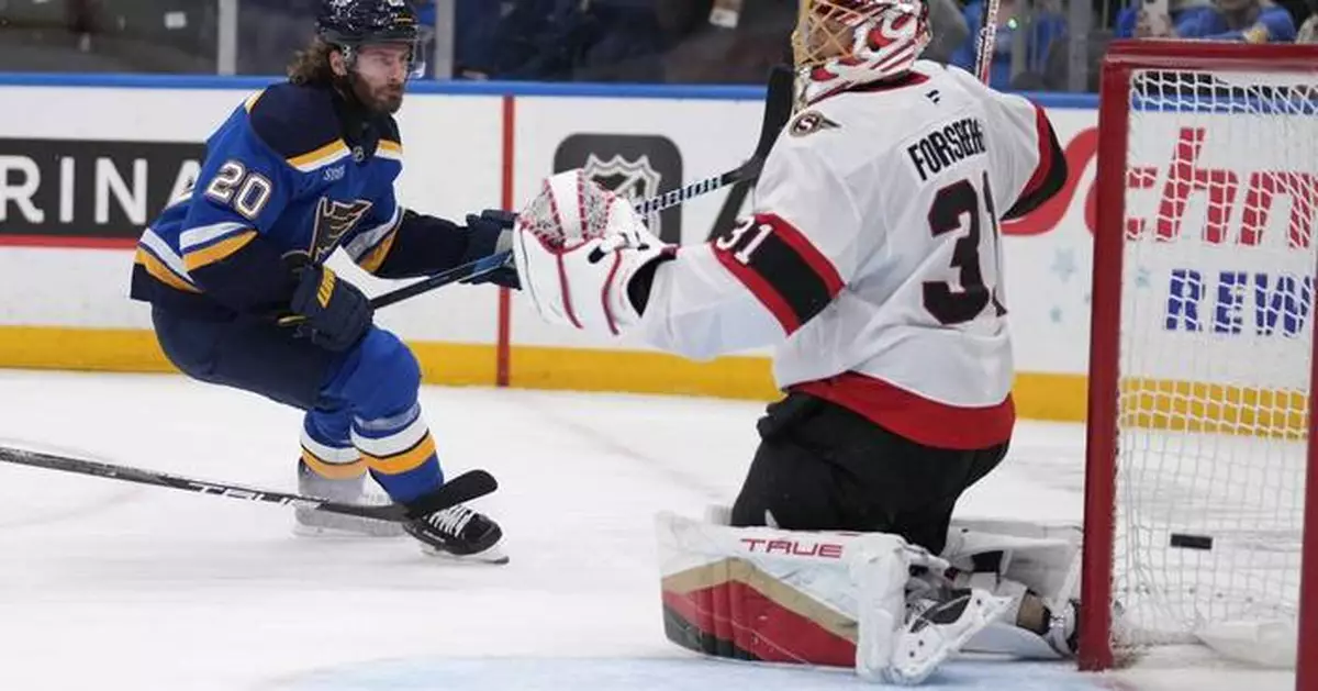 Brandon Saad gets third career hat trick to help Blues beat Senators 4-0