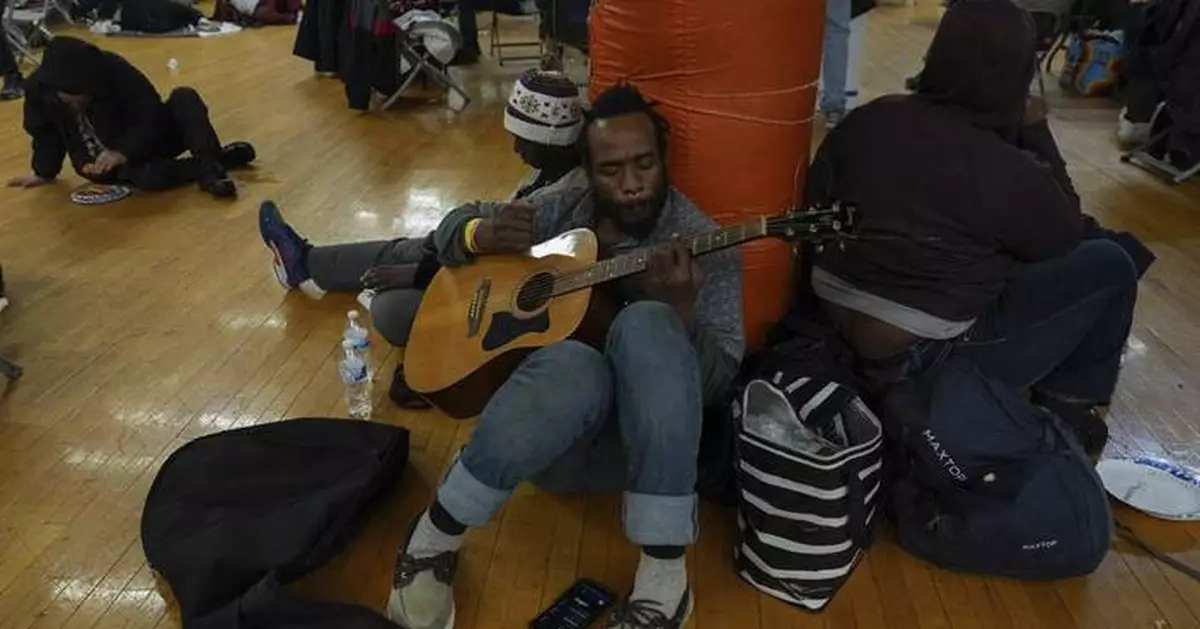 In Cincinnati, roller rink provides warmth and shelter from nation's Arctic blast