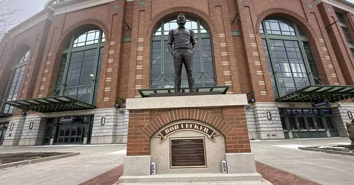 Reactions to the death of 'Mr. Baseball,' longtime Brewers broadcaster Bob Uecker