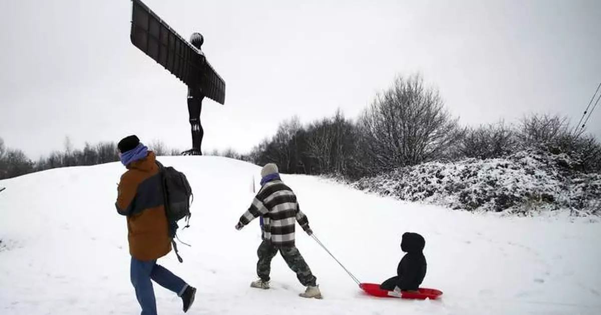 Heavy snow brings widespread disruption across the UK and Germany