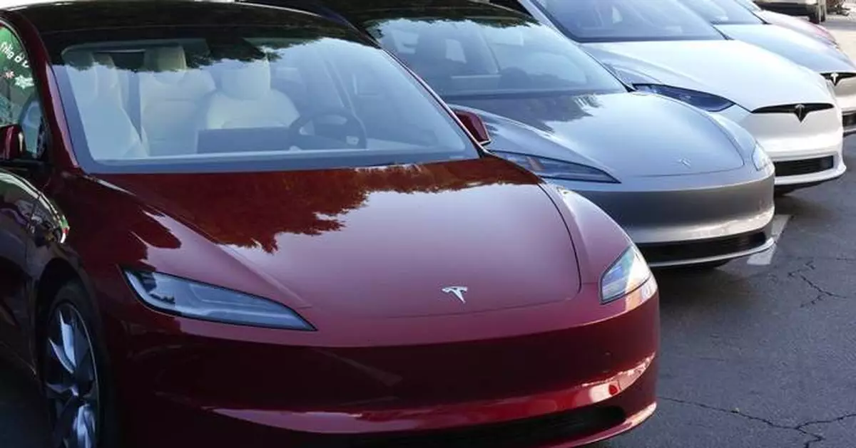 US opens another Tesla probe, latest focused on tech that remotely returns car to driver