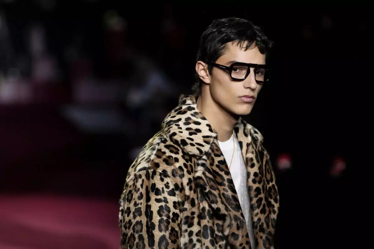 A model wears a creation part of the men's Dolce &amp; Gabbana Fall-Winter 2025-2026 collection, that was presented in Milan, Italy, Saturday, Jan. 18, 2025. (AP Photo/Luca Bruno)