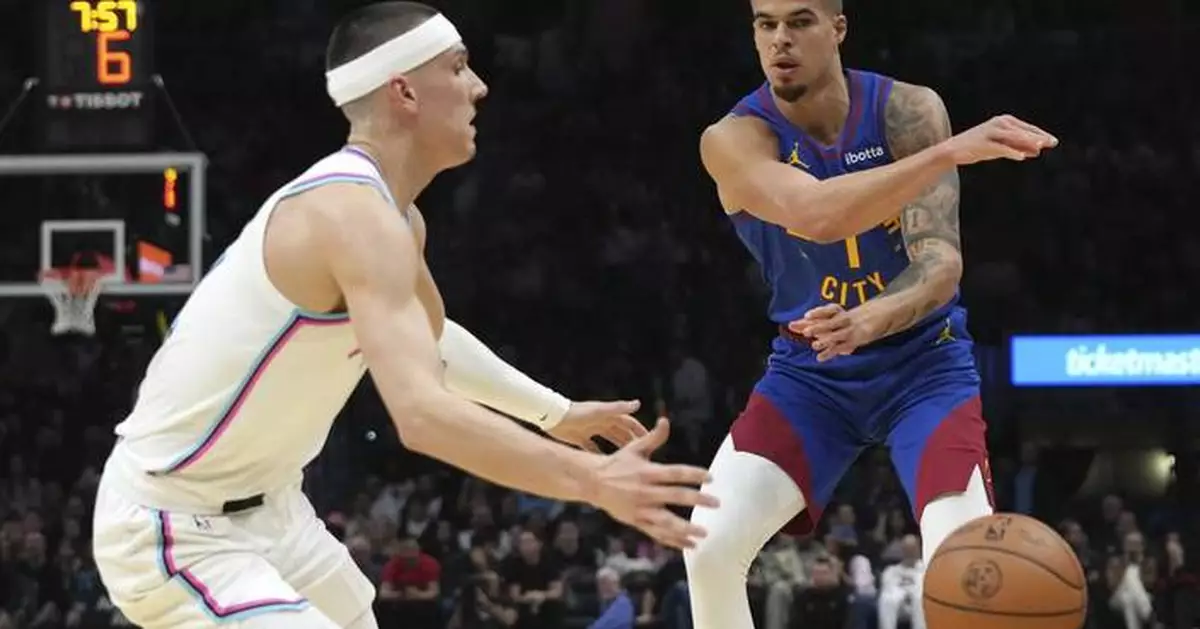 Murray scores 30 points, Jokic has another triple-double to help Nuggets roll past Butler and Heat