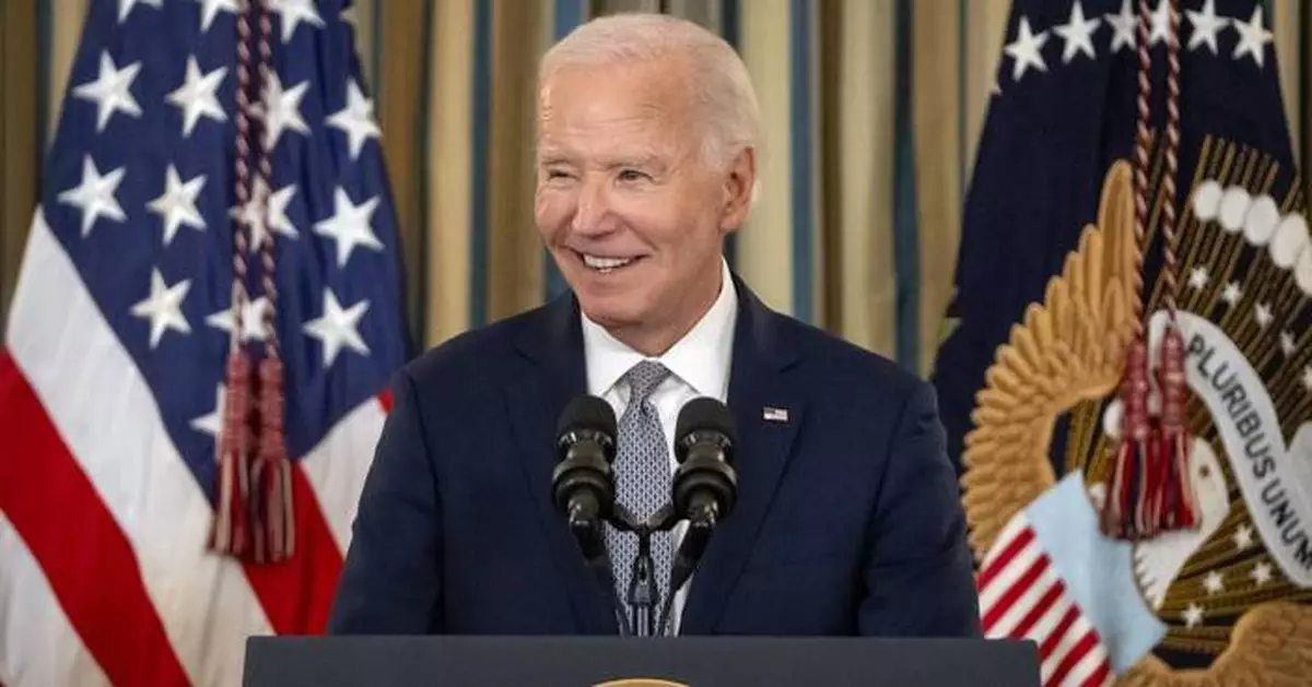 Biden awards the Medal of Honor and Medal of Valor to military heroes and first responders