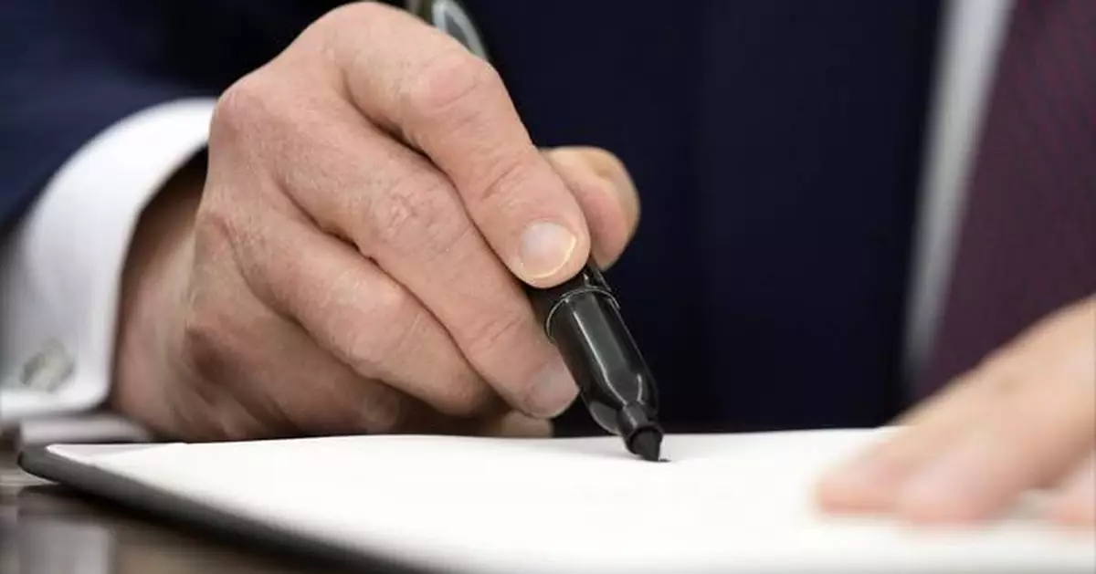 Trump signs executive order on developing artificial intelligence 'free from ideological bias'