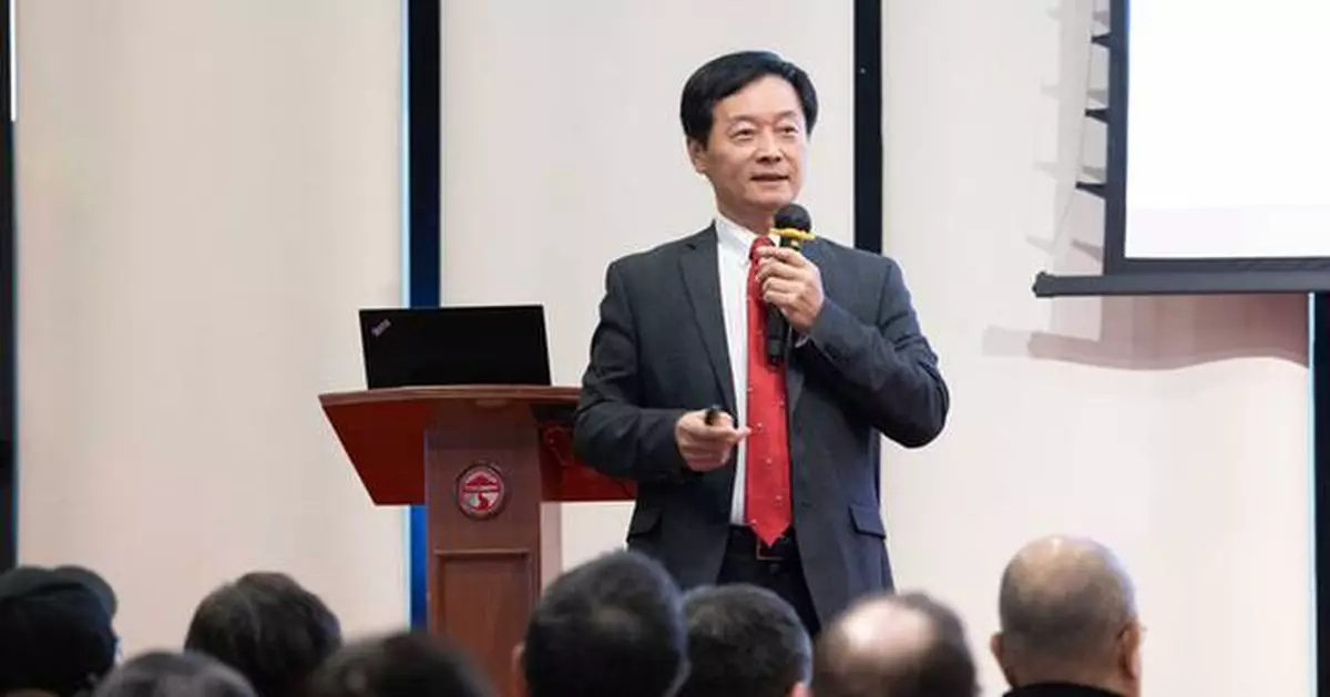 Lingnan's President S. Joe Qin kicks off new seminar series to inspire young scholars towards excellence in research