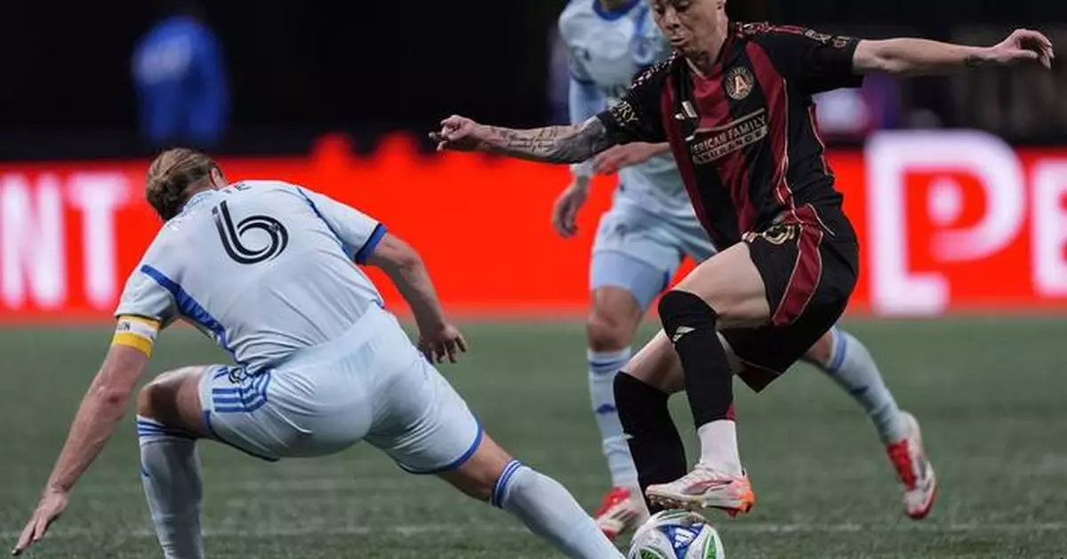 Emmanuel Latte Lath scores 2 goals in MLS debut to help Atlanta beat Montreal 3-2