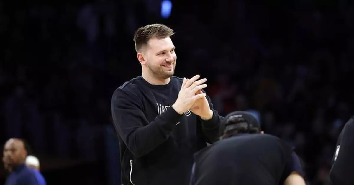 Luka Doncic makes his Lakers debut and quickly connects with LeBron ...