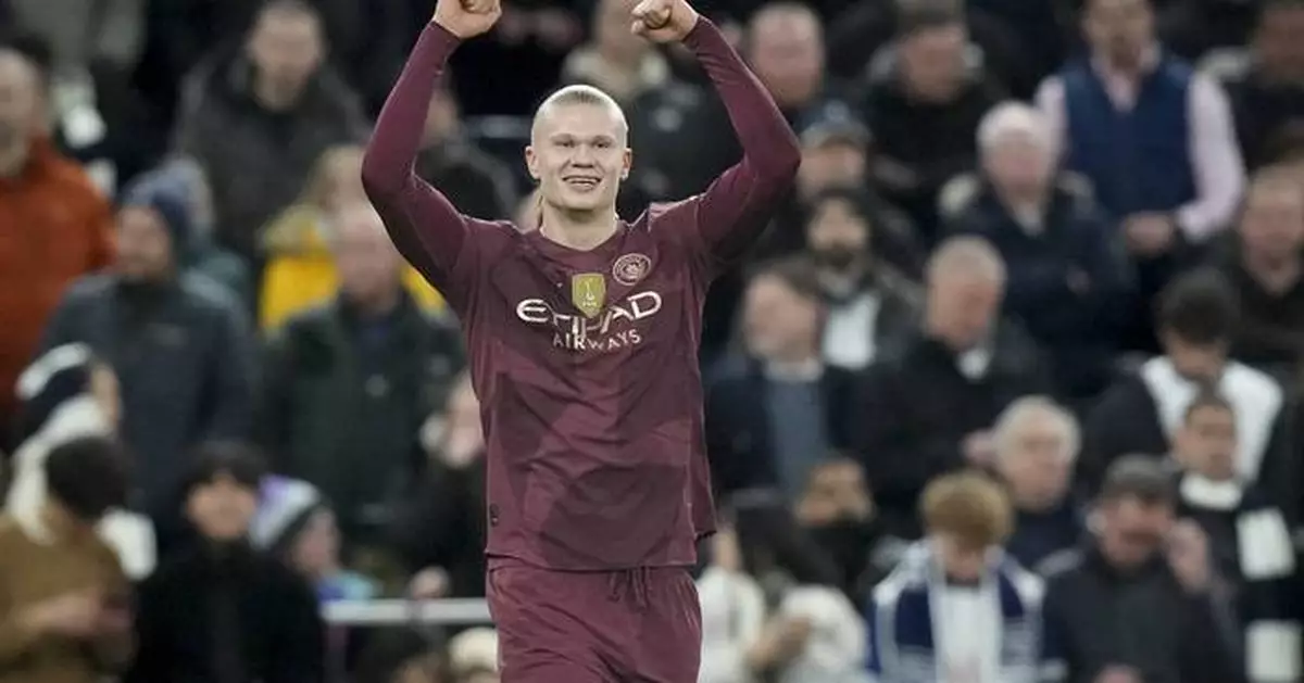 Liverpool increases lead atop Premier League as Arsenal drops more points