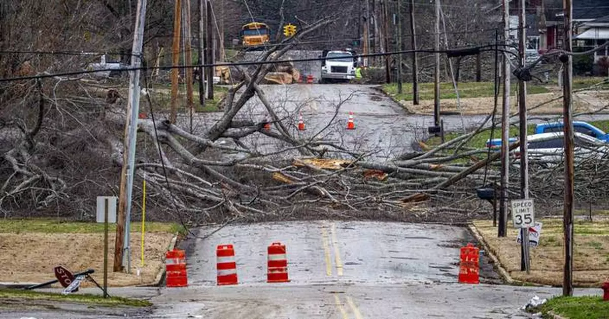'Life-threatening cold' hits parts of US following deadly weekend flooding