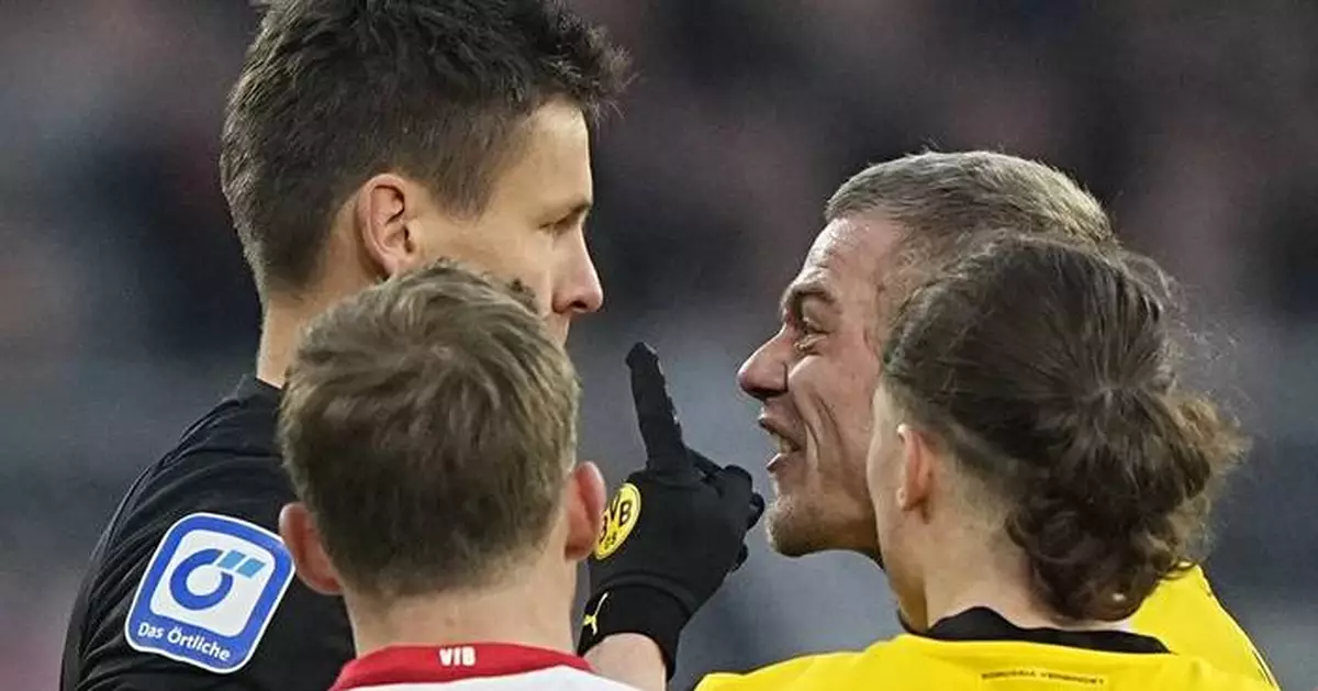 Leverkusen cedes ground in Bundesliga title race, Dortmund loses again in Kovač’s debut