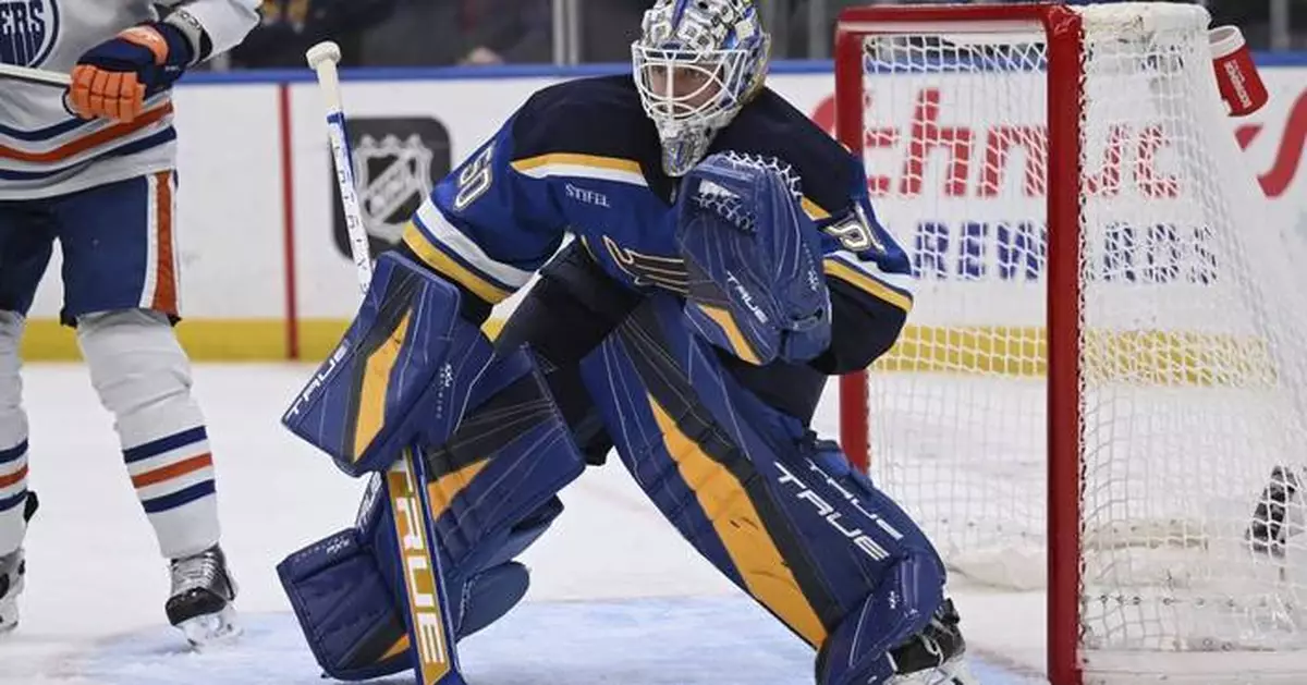 Radek Faksa scores in the 10th round of the shootout to give Blues a 6-5 win over Blackhawks
