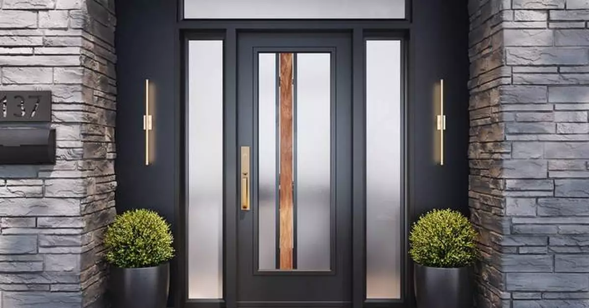 Novatech Dramatically Expands Residential Doorglass Options at IBS 2025