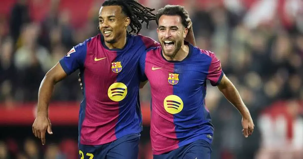 Barcelona inches closer to Madrid rivals in Spanish league with 4-1 win at Sevilla