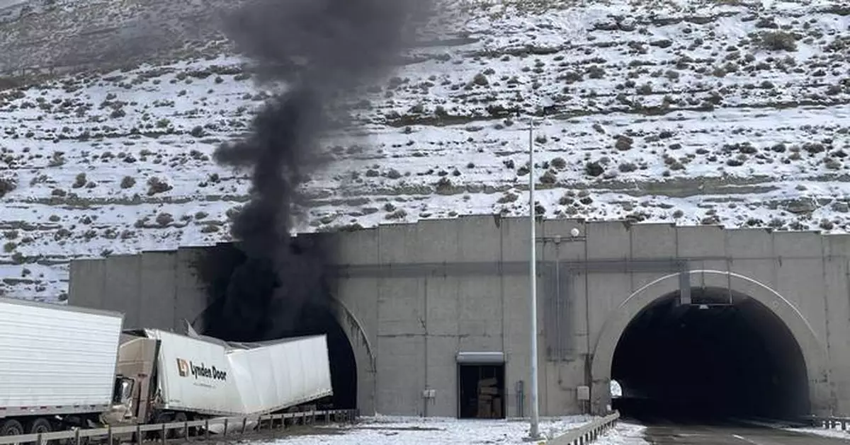 Fiery Wyoming tunnel crash kills at least 2, closes I-80 in both directions