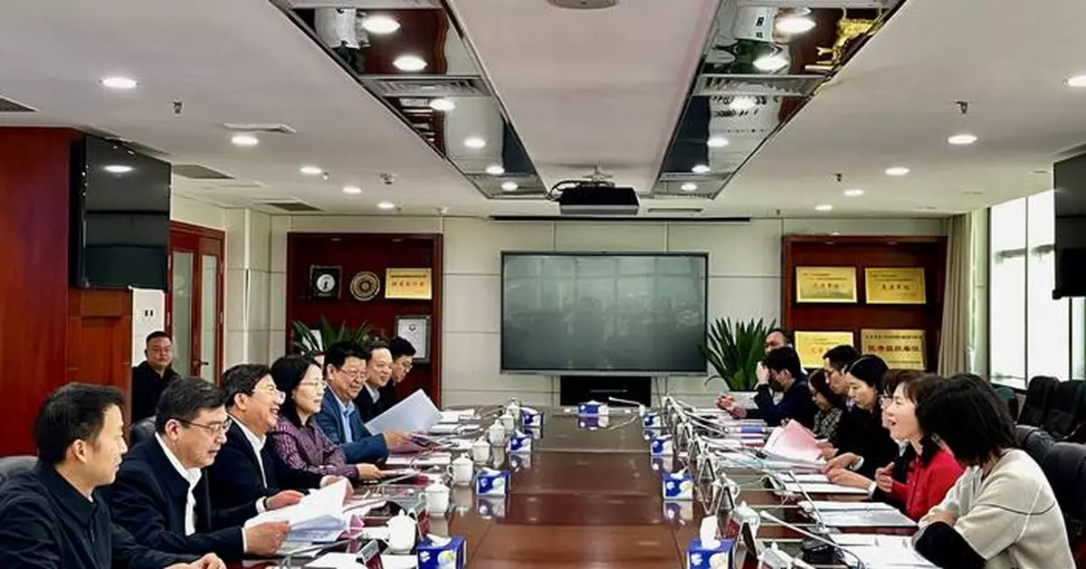 Transport Secretary Mable Chan Visits Guangzhou to Discuss Cross-Boundary Transport and Cooperation With Local Officials