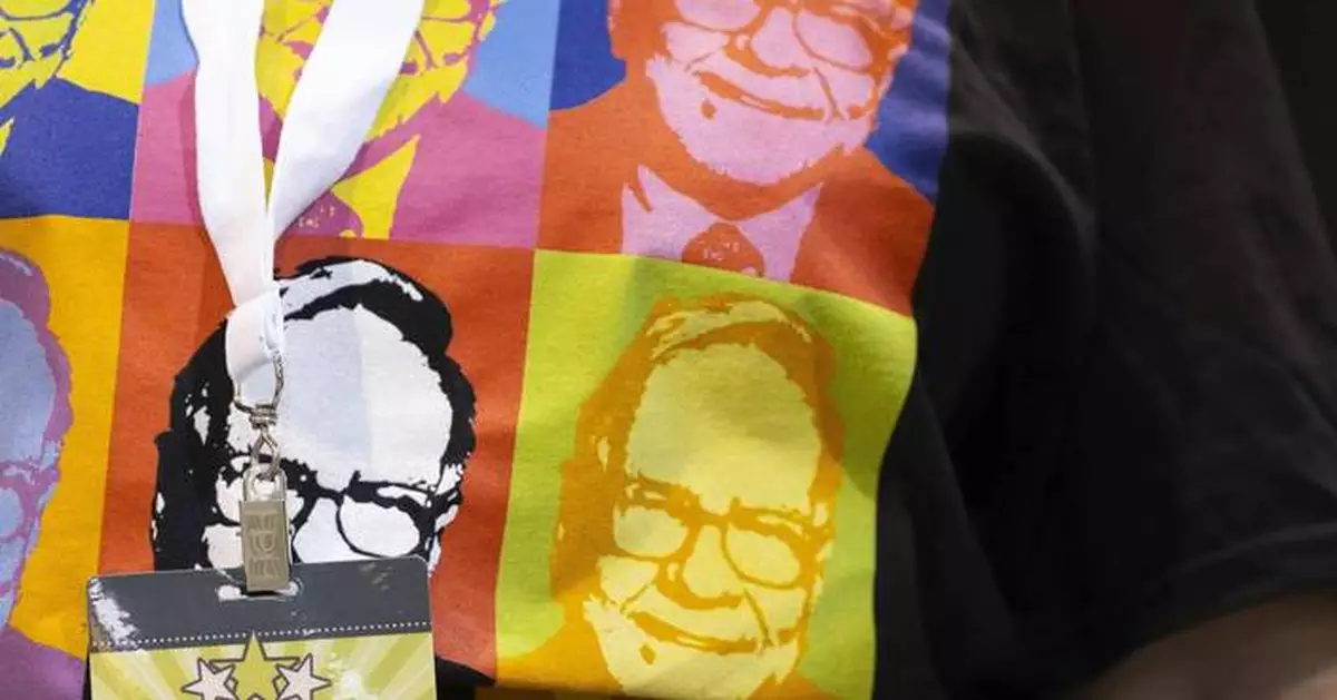 Warren Buffett offers lessons on investing in his annual Berkshire Hathaway letter