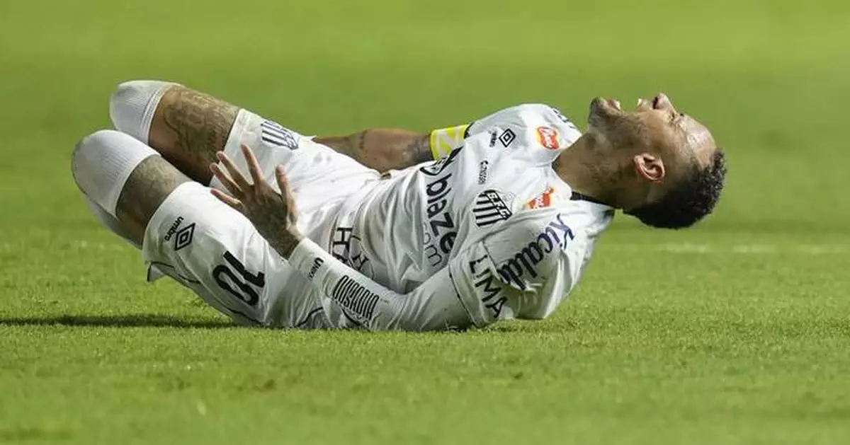 Neymar is among the players protesting the use of artificial turf pitches in Brazil