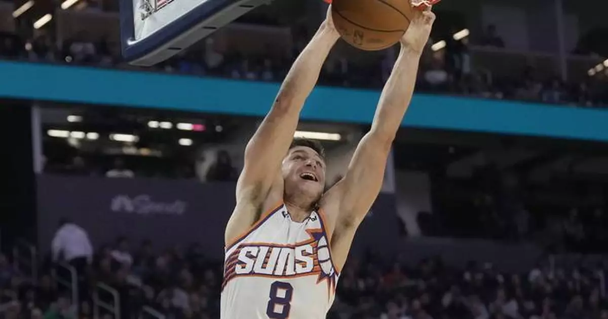 Devin Booker scores 31 points as Suns run away from Warriors for 130-105 win