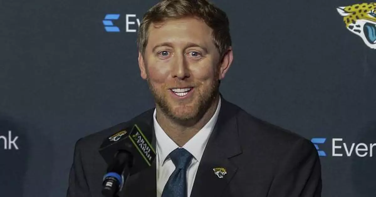 New Jaguars coach Liam Coen fills out his staff, which totals 174 years of NFL experience